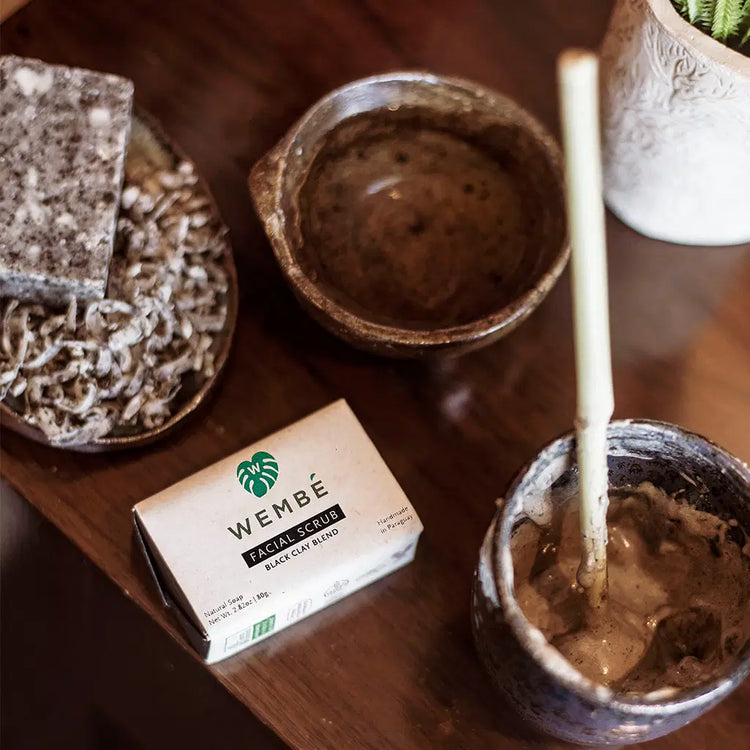 Gesichtspeeling Schwarze Tonmischung